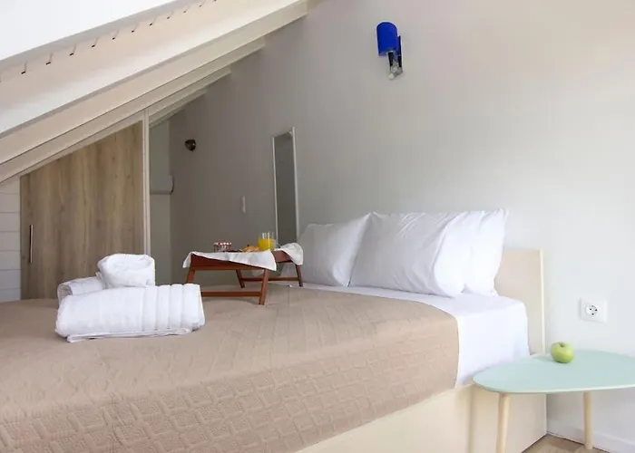 Belles Maisons - Nektarios Casa de Férias *